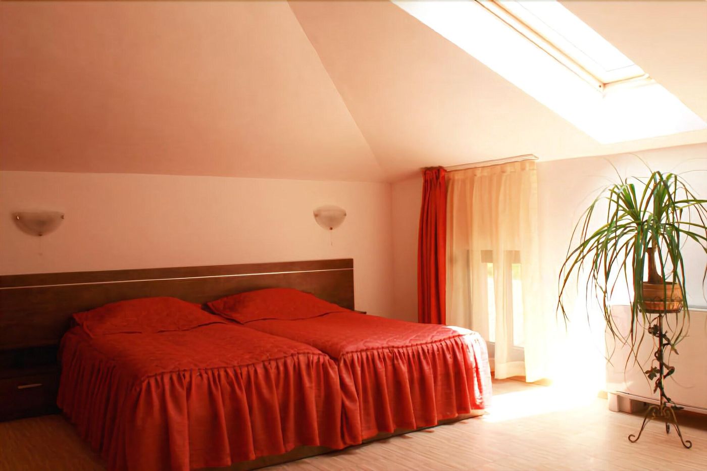 Alafrangite-Hotel-Room-14