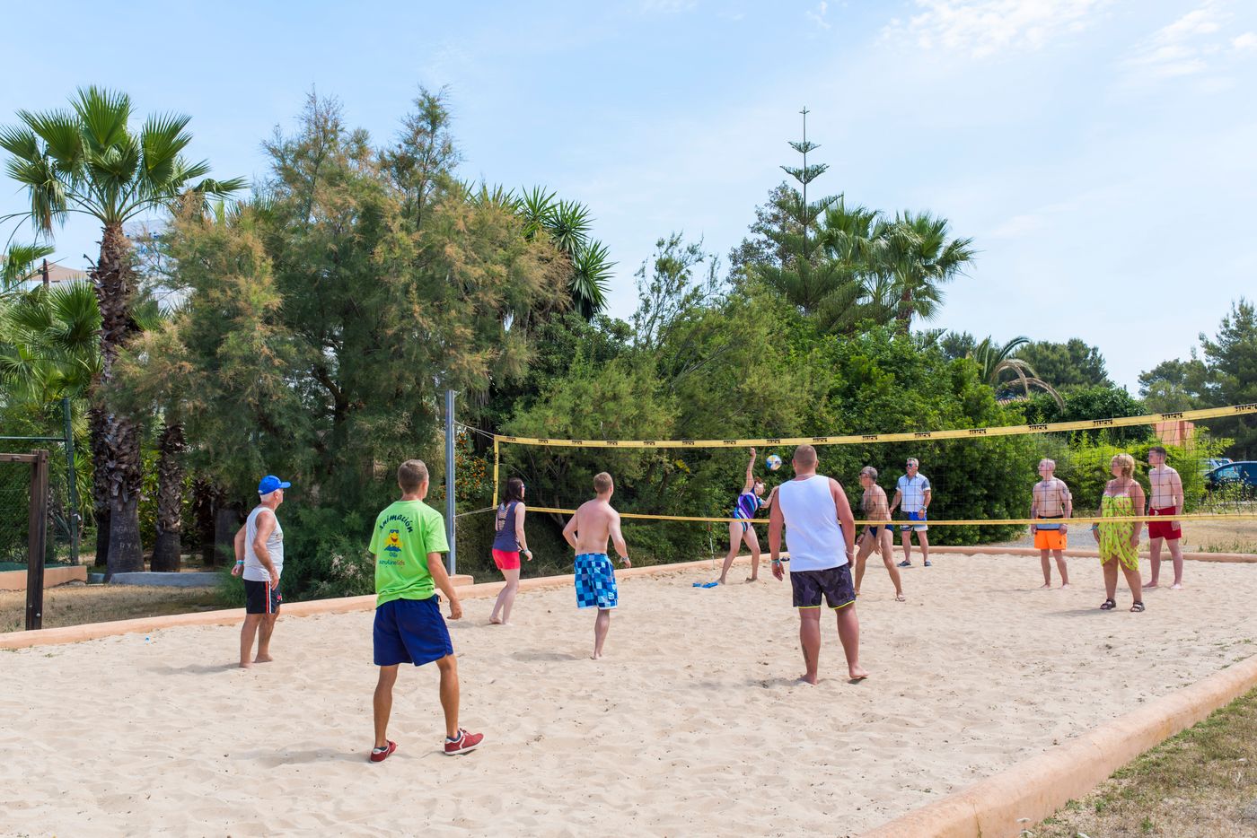 Azuline-Hotel-Bergantin-Sports-and-Entertainment-67