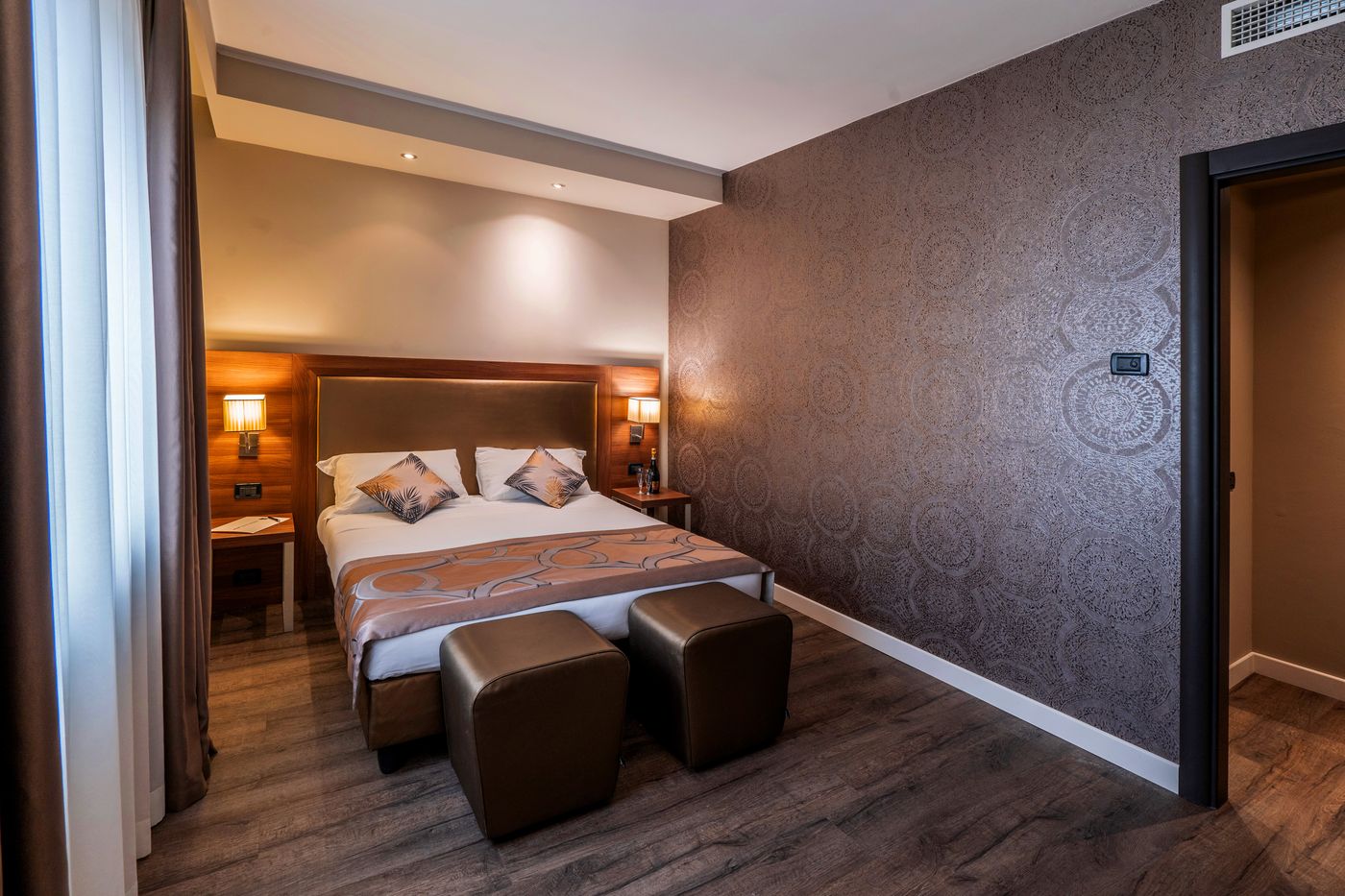 Smart-Hotel-Holiday-General-view-12