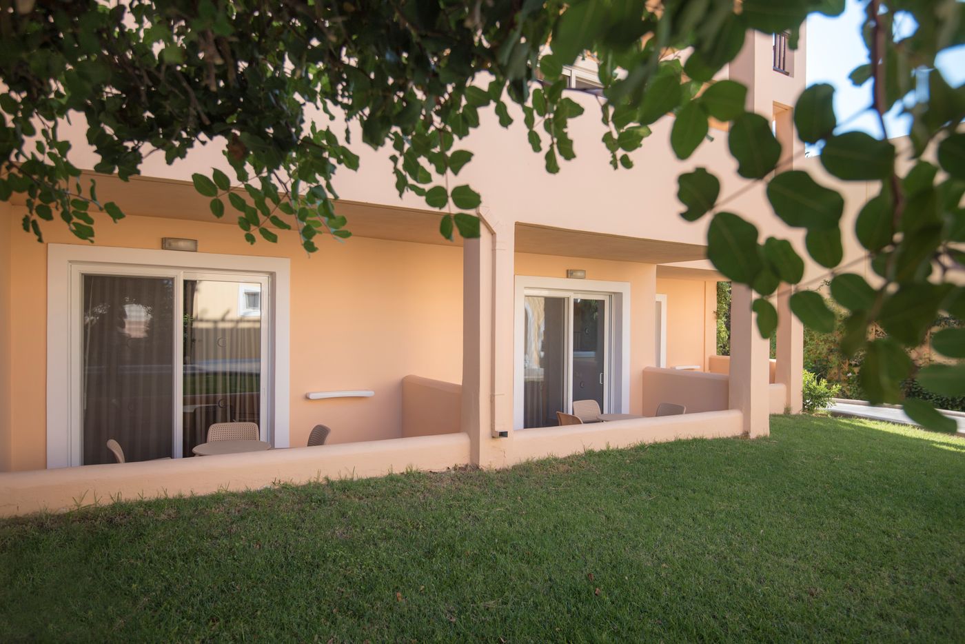 Horizon-Beach-Resort-Room-19