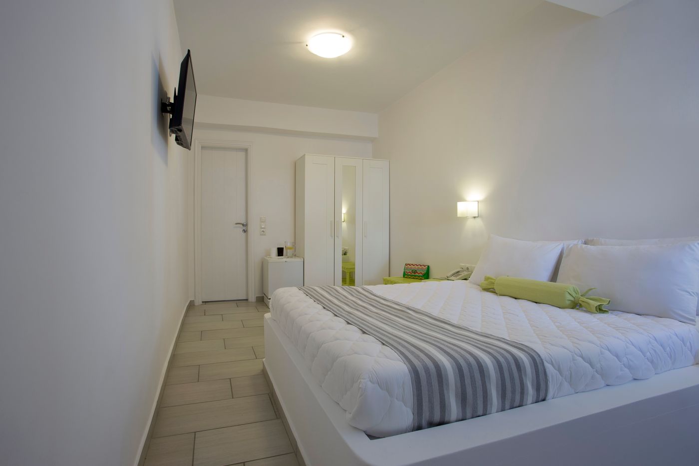 Alexandra-Aparthotel-Room-32