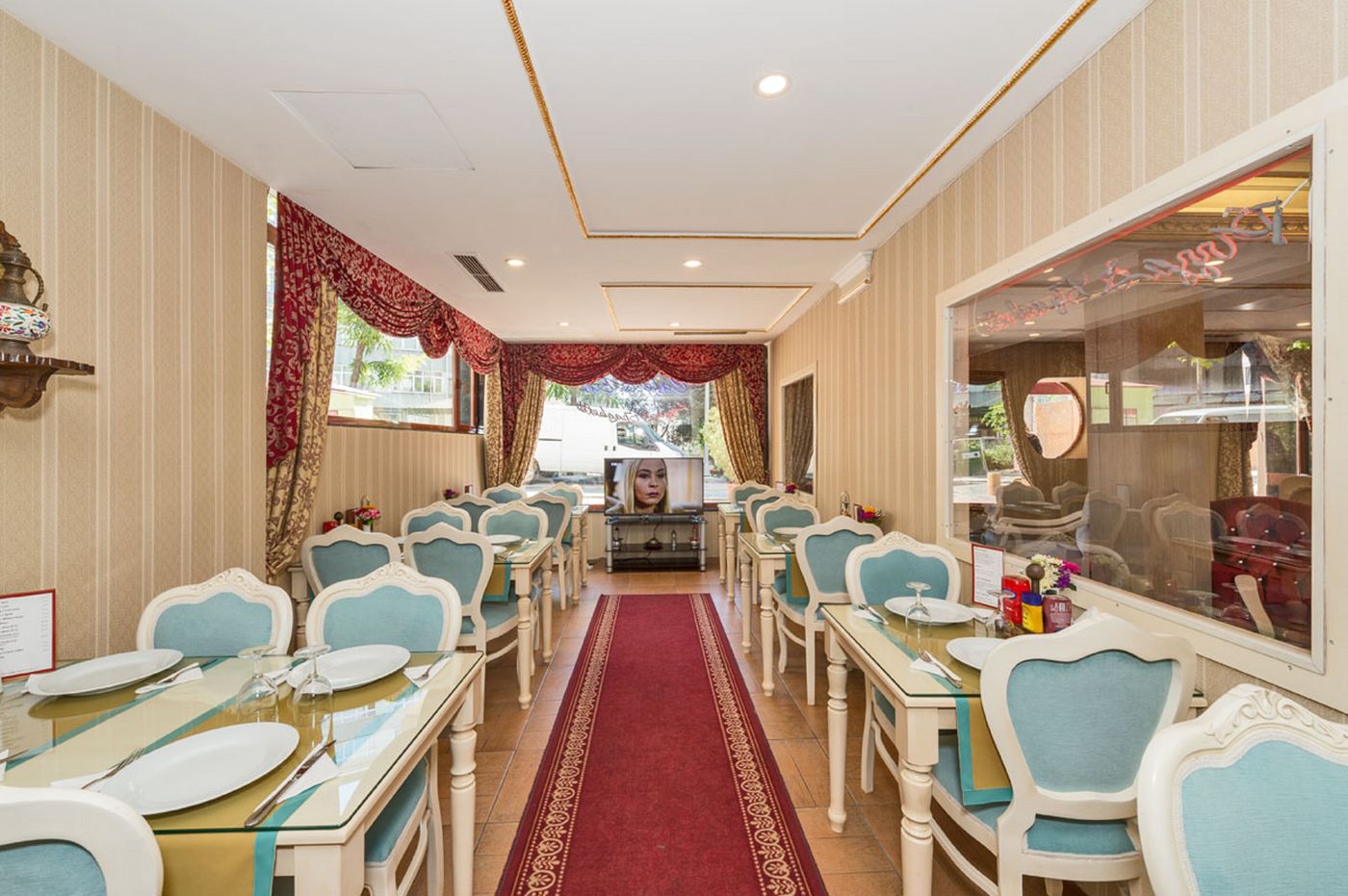 Santa-Sophia-Hotel-Lobby-29