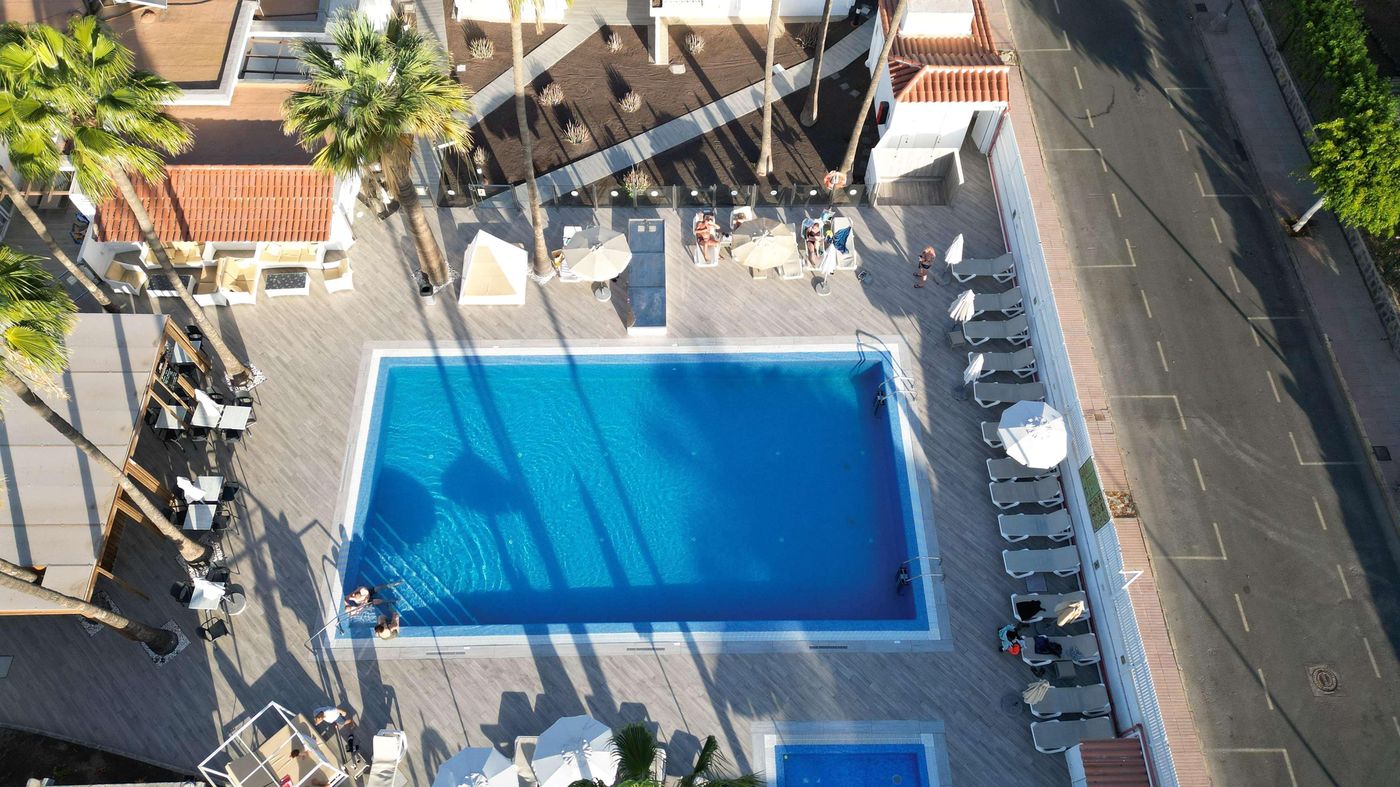 Sunny-Village-Pool-6