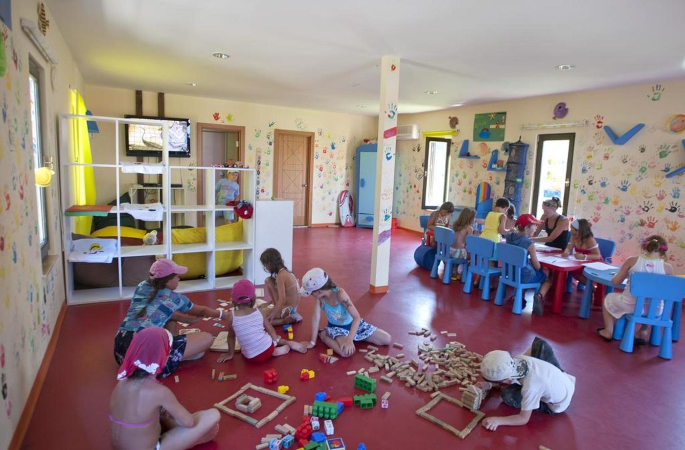 Crystal-Flora-Beach-Resort-Sports-and-Entertainment-56