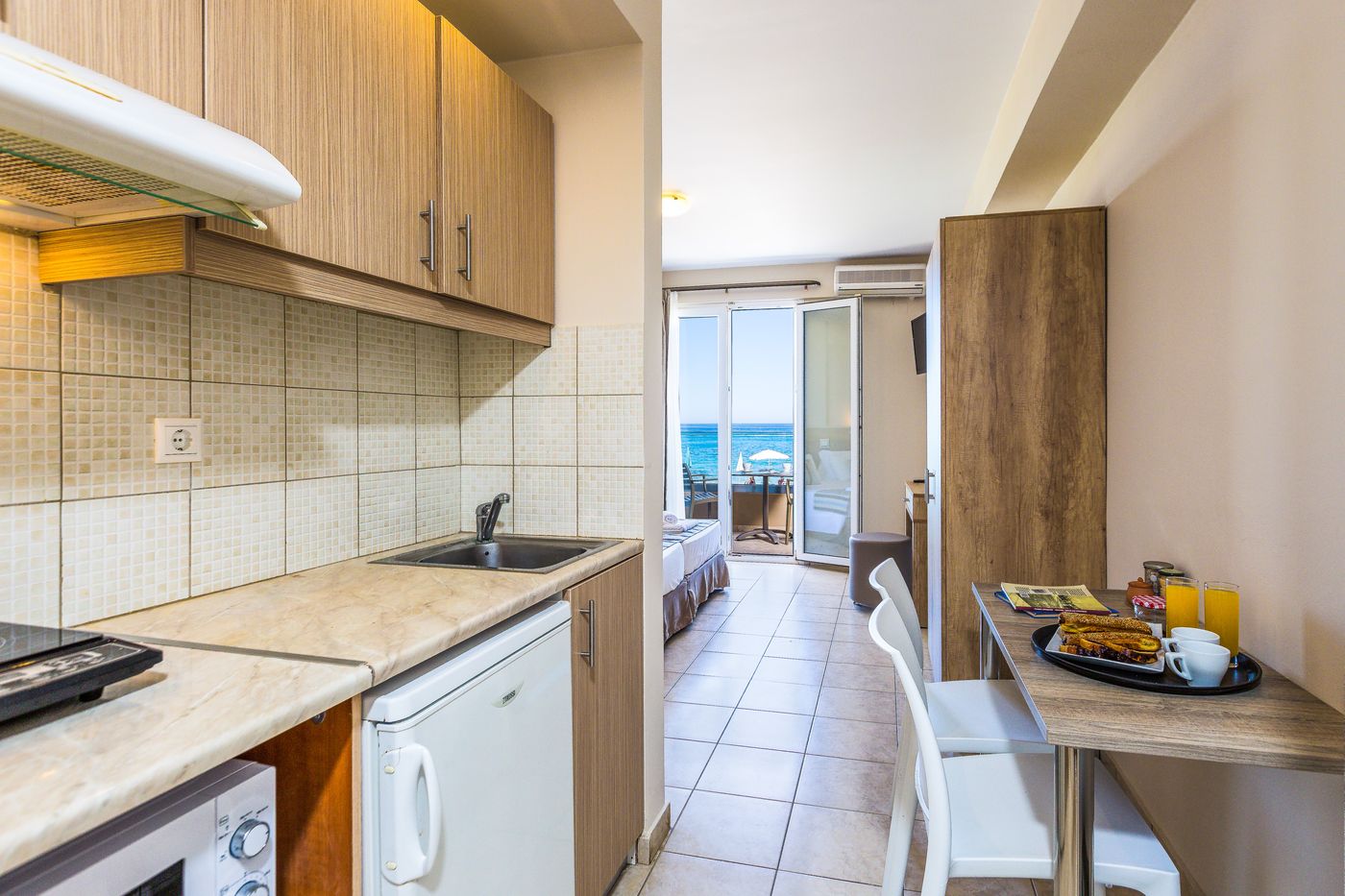 Theo Star Beach Apartments