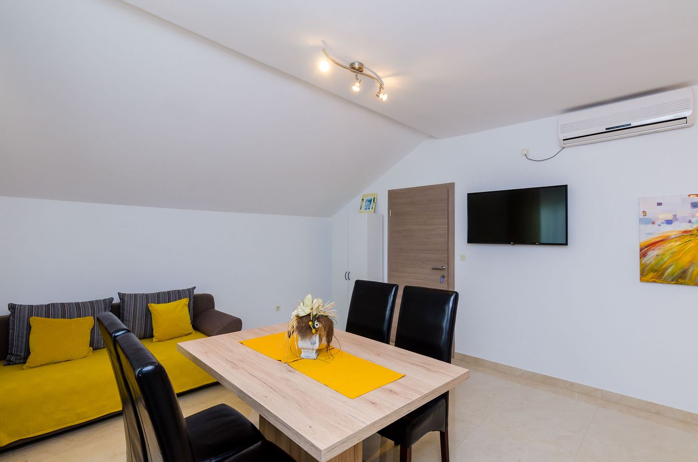 Apartments-Sandito-Room-10