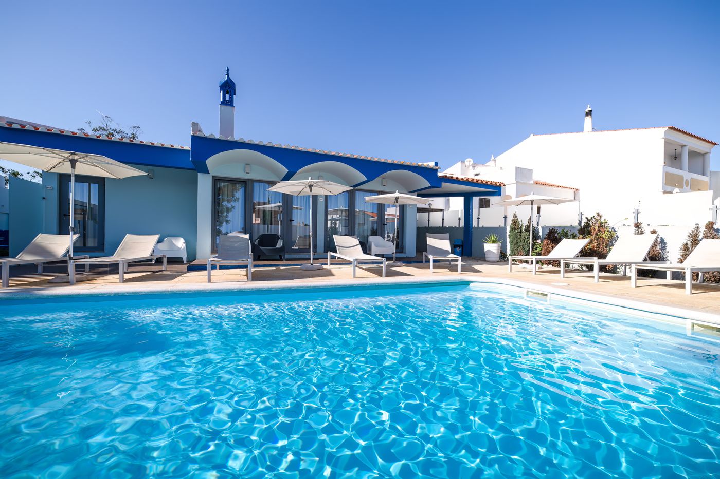 Hotel-Santa-Eulalia-Praia-Pool-4