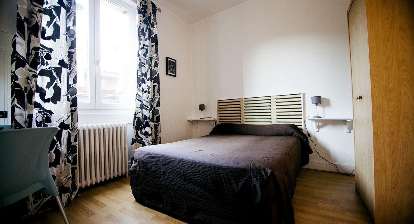 Hôtel Restaurant Le Lion d'Or - France - MEXIMIEUX - Room - 9