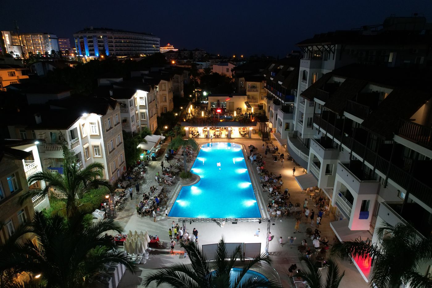 Side Village Family Suites