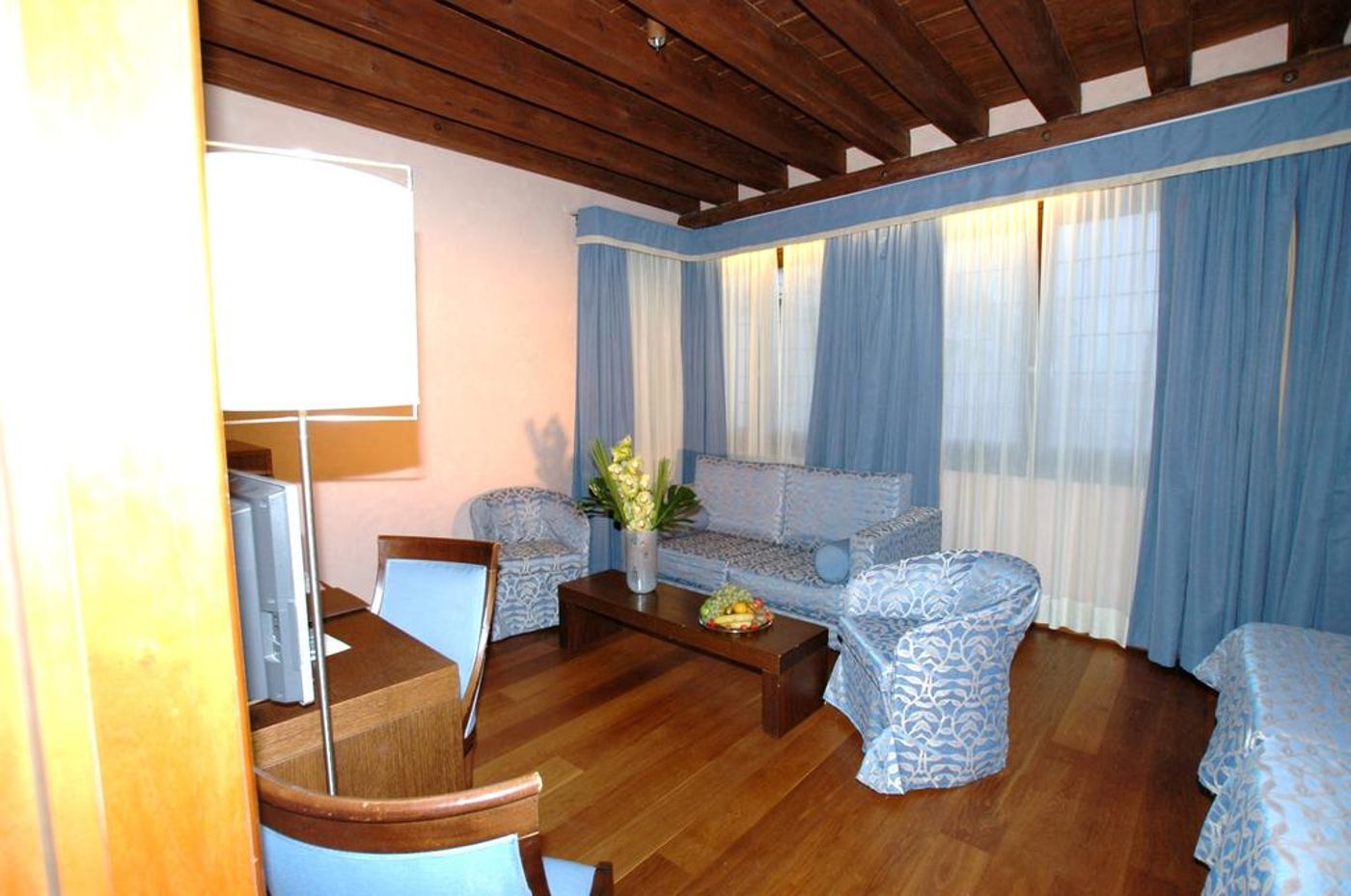 Palazzo-Selvadego-Room-13