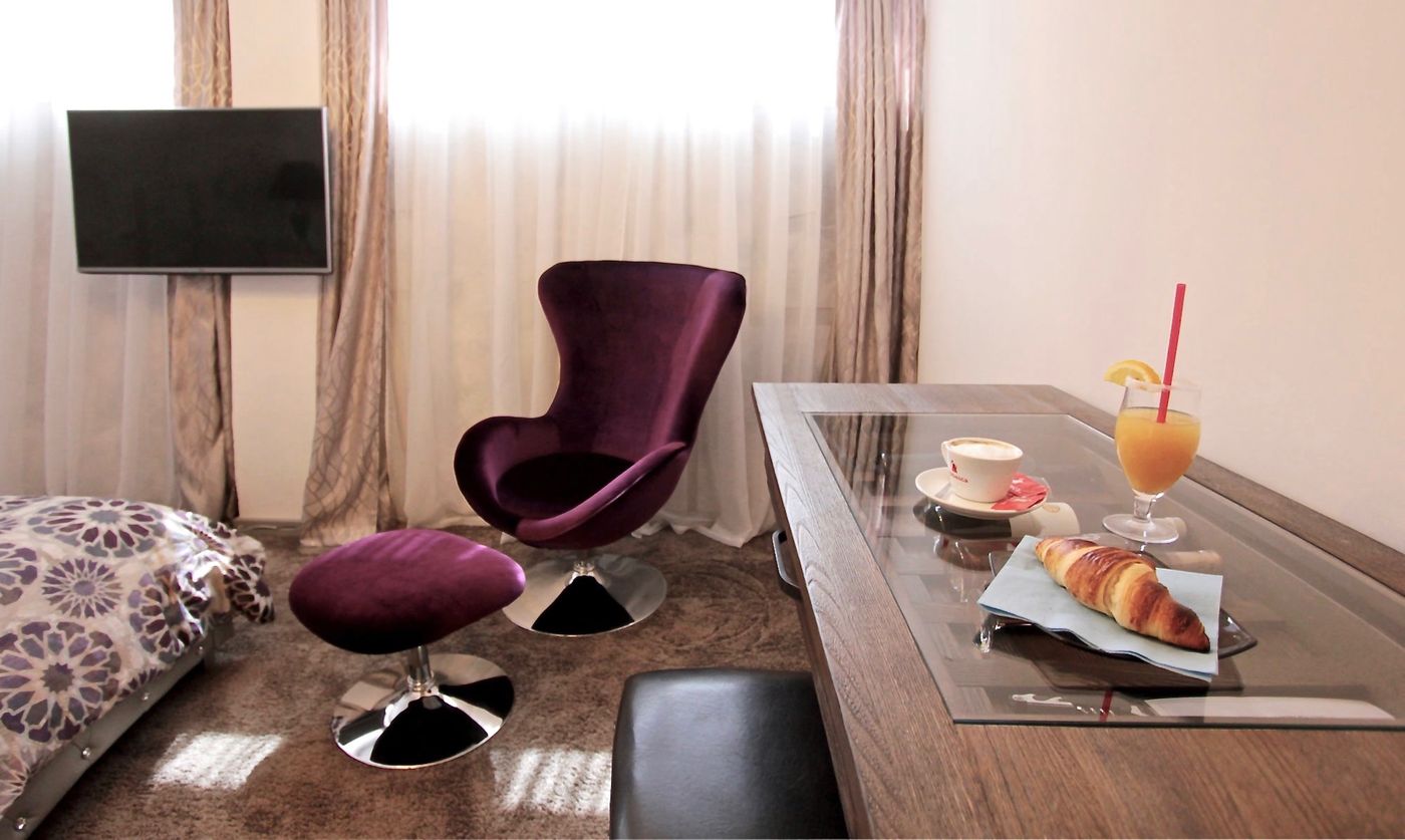 Prima-Luce-Downtown-Room-38