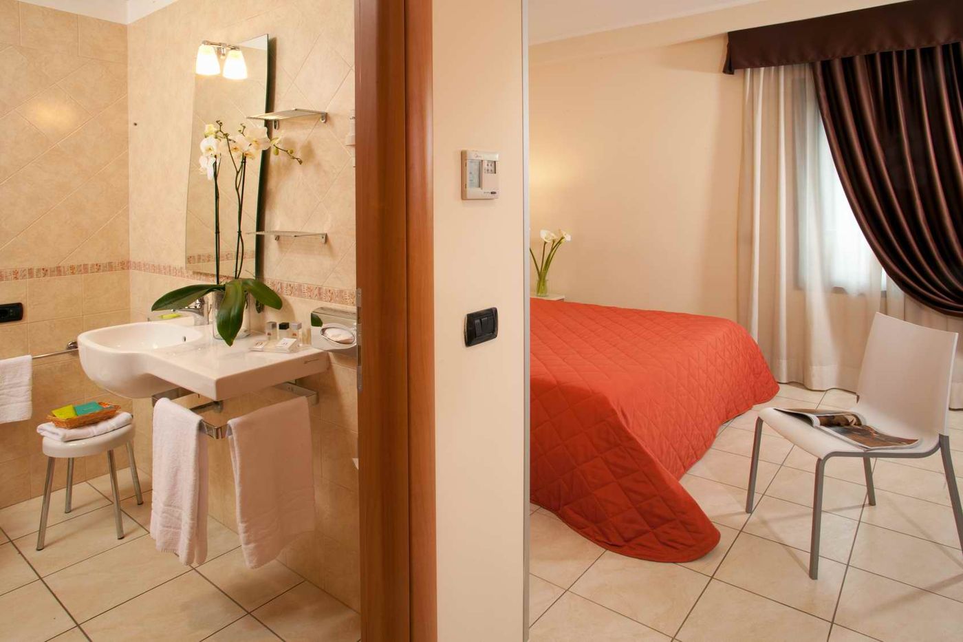 Hotel-Domidea-Room-38