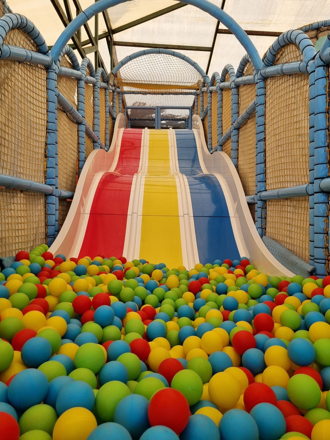 Jadore-Deluxe-Hotel---Spa-Sports-and-Entertainment-57