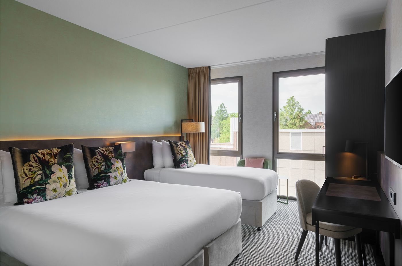 Monet-Garden-Hotel-Amsterdam-Room-26