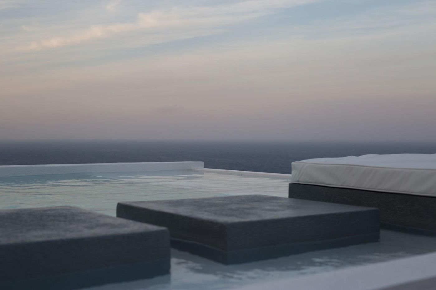 Horizon-Mills-Villas---Suites-Terrace-88