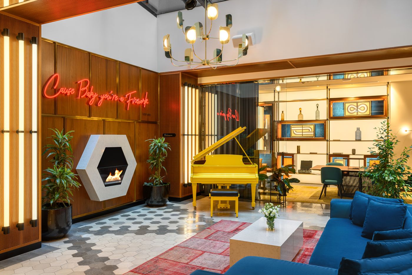 Pullman-Budapest-Lobby-20