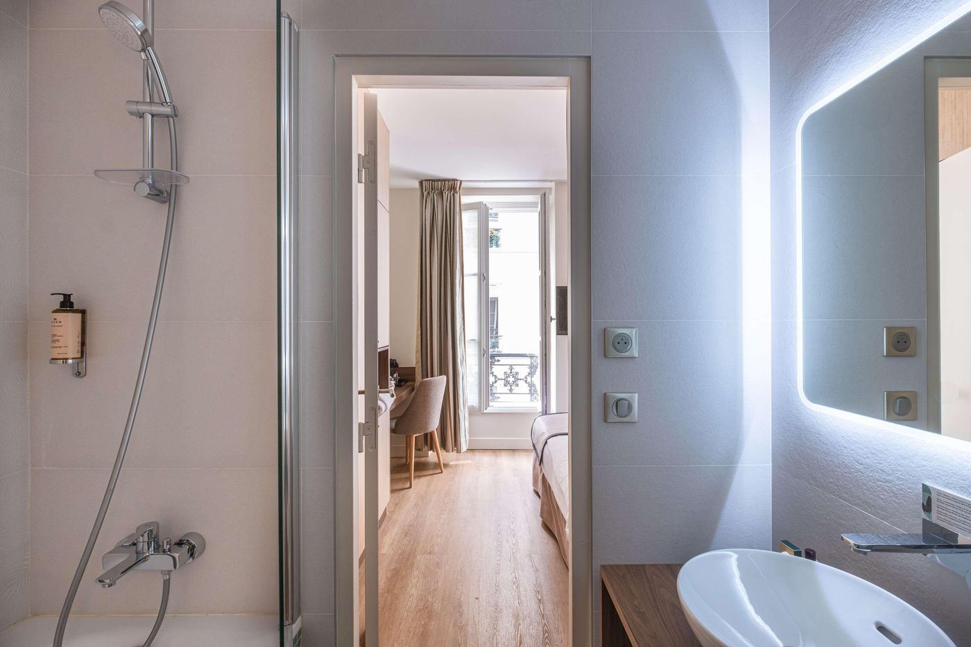 Hotel-Litteraire-Arthur-Rimbaud--BW-Signature-Coll-Room-51