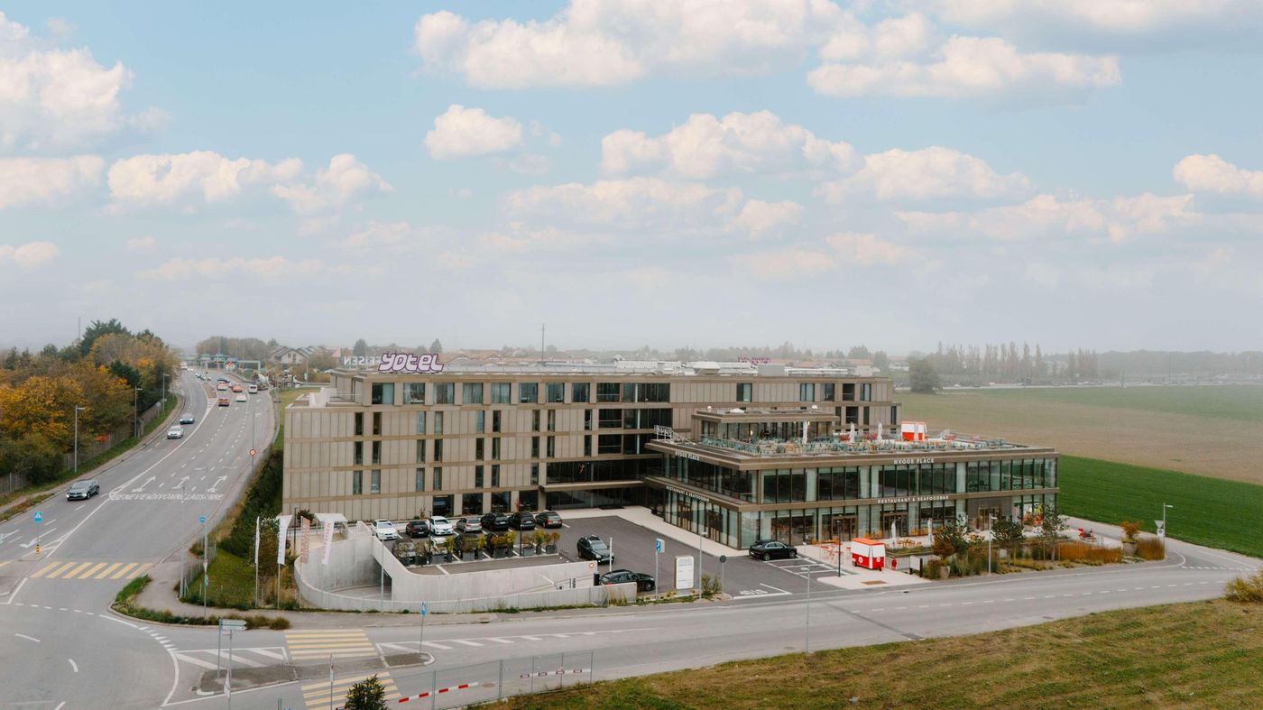 Yotel-Geneva-Lake-General-view-8