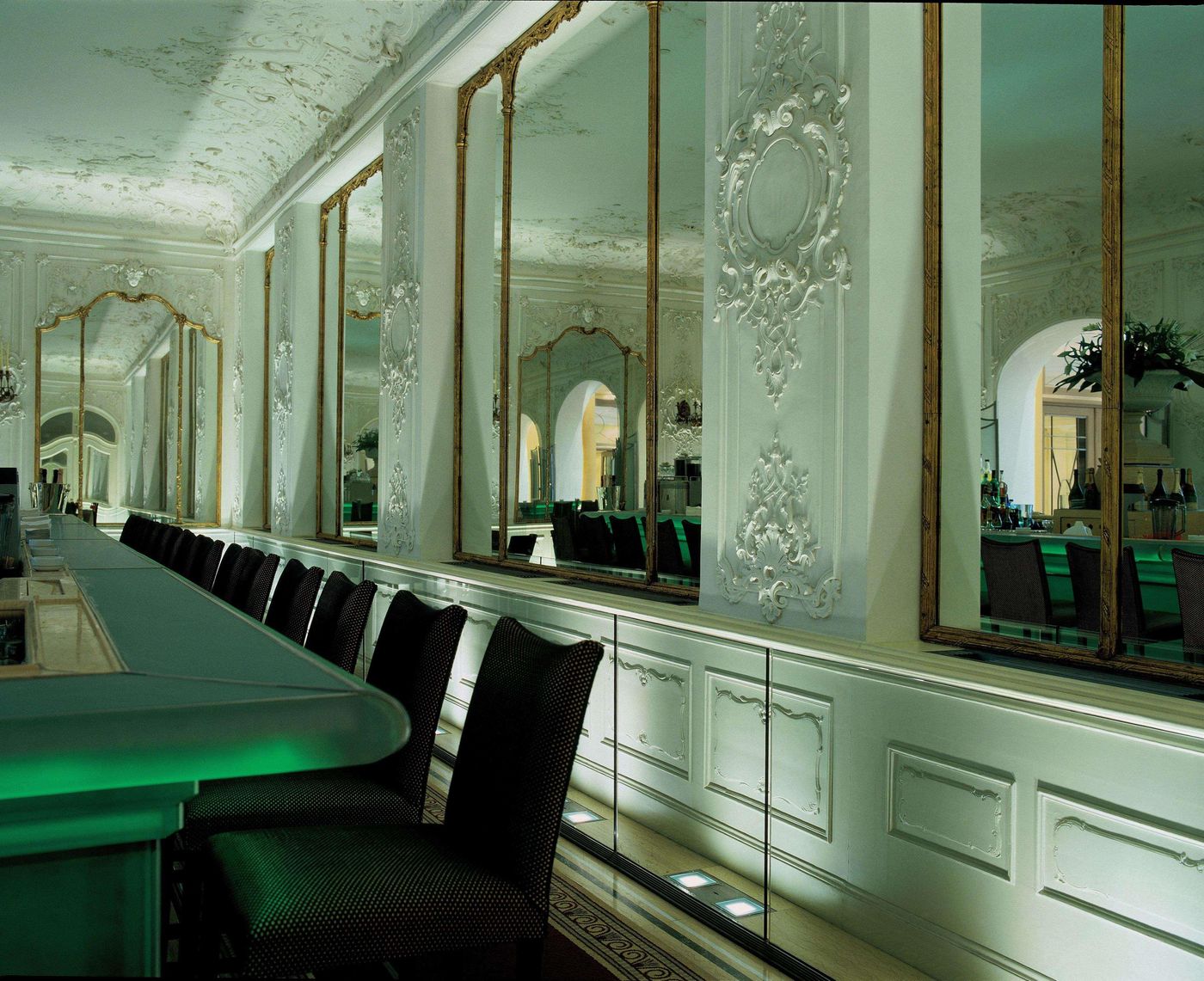 Hotel-Bayerischer-Hof-Munich-Bar-57