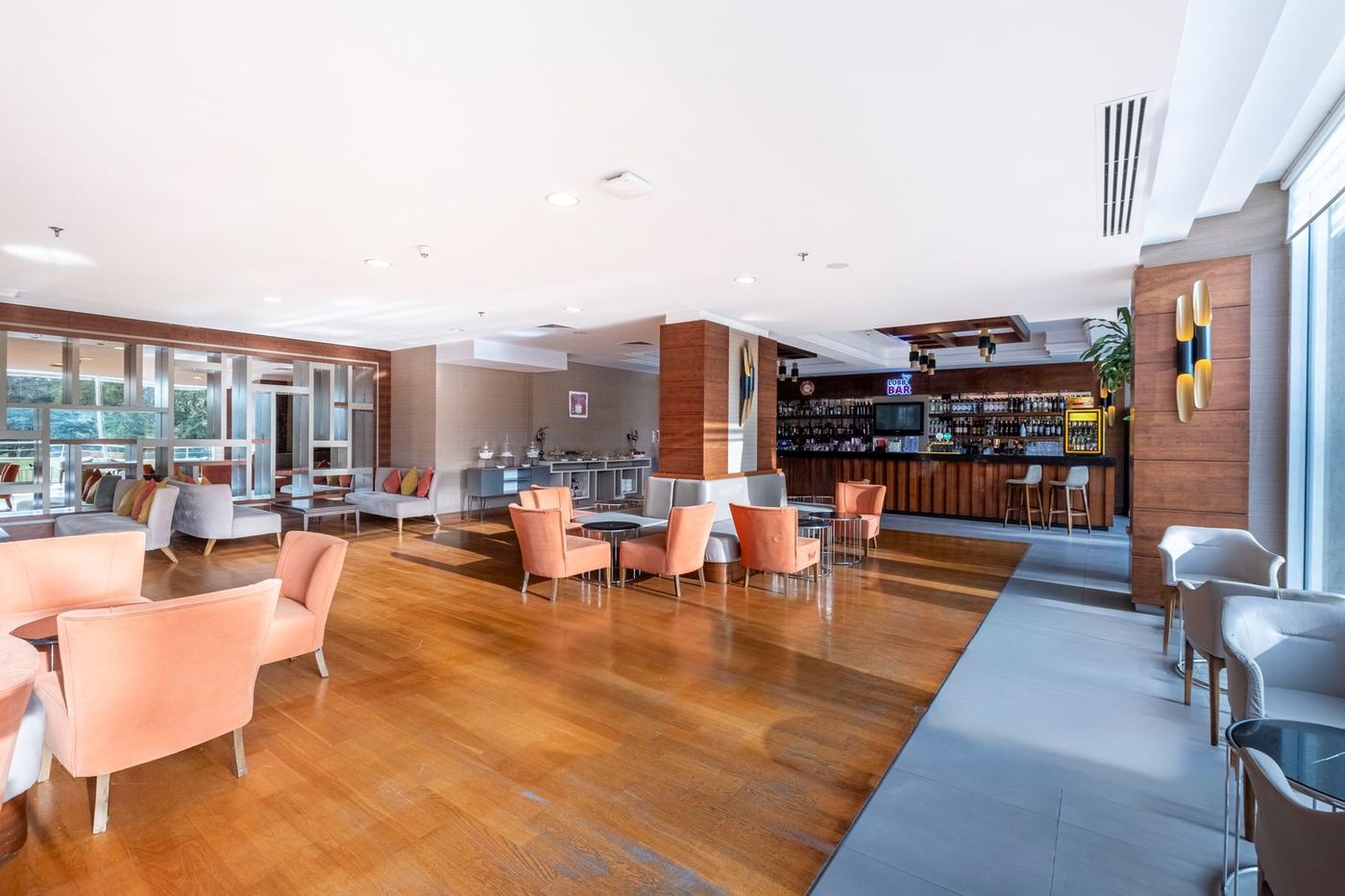 Ma-Biche-Kemer-Bar-57