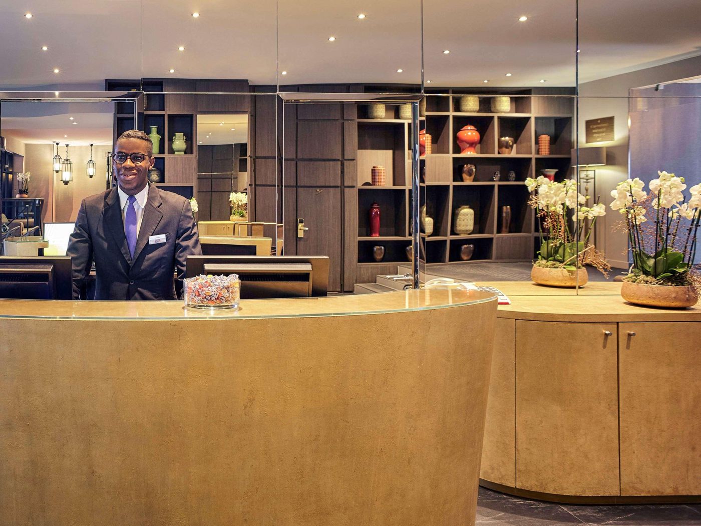 Hotel-Mercure-Paris-Tour-Eiffel-Grenelle-General-view-13