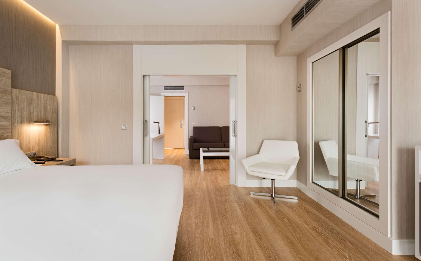 NH-Madrid-Chamberi-Room-8