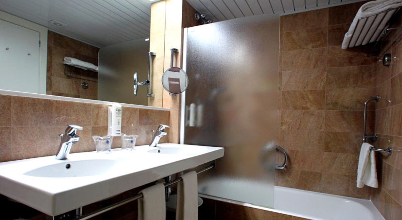 Clipper-and-Villas-Room-28