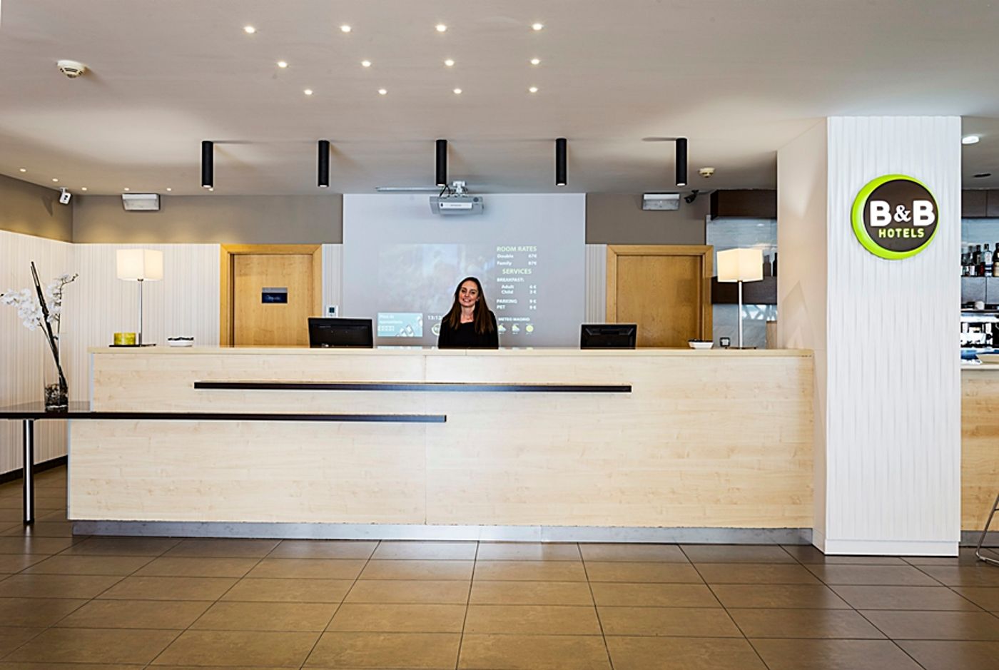 B-B----Hotel-Madrid-Airport-T1-T2-T3-Lobby-5