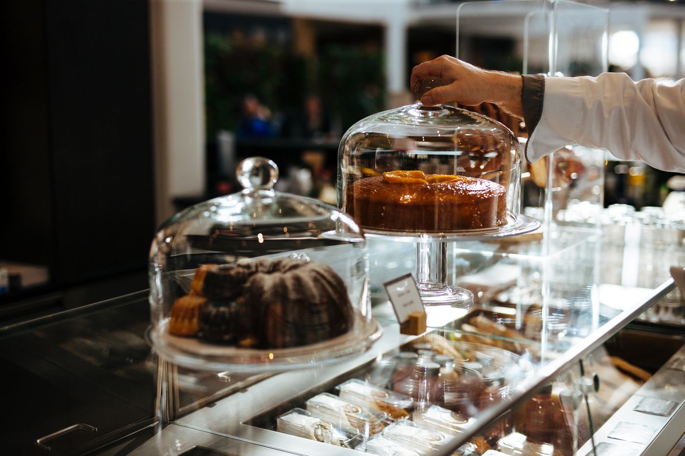 Estrel-Hotel-Berlin-Bar-50