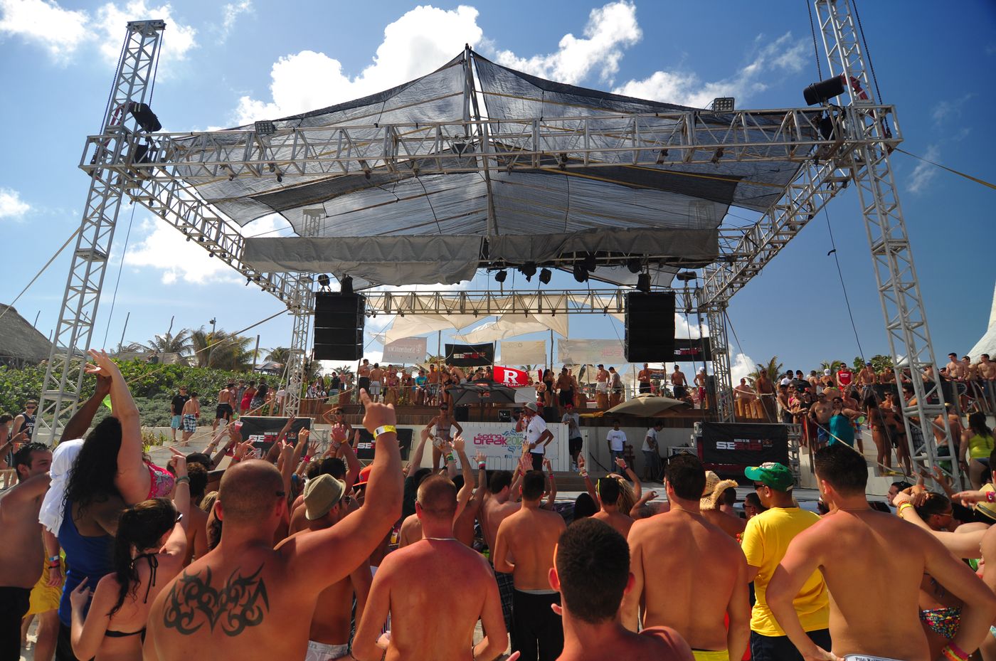 Grand-Oasis-Cancun-Sports-and-Entertainment-61