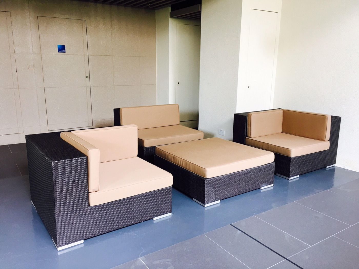 Holiday-Inn-Express-Hong-Kong-Mongkok-General-view-6