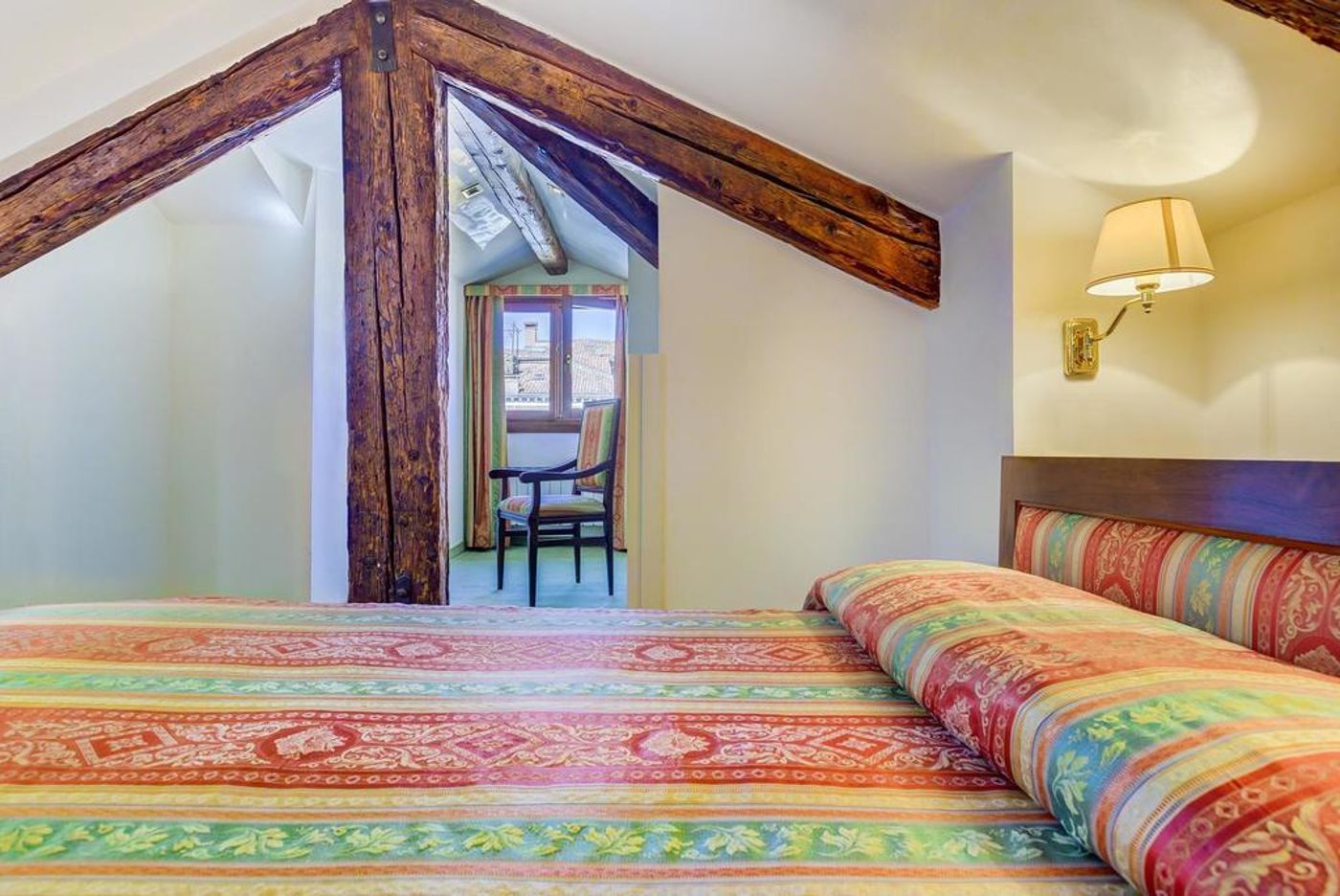 Hesperia-General-view-12