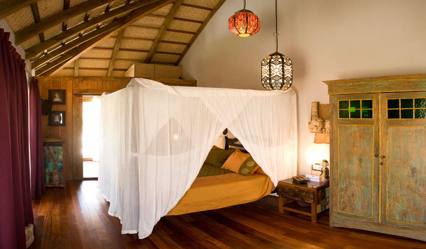 Hotel-100--Fun-Room-26