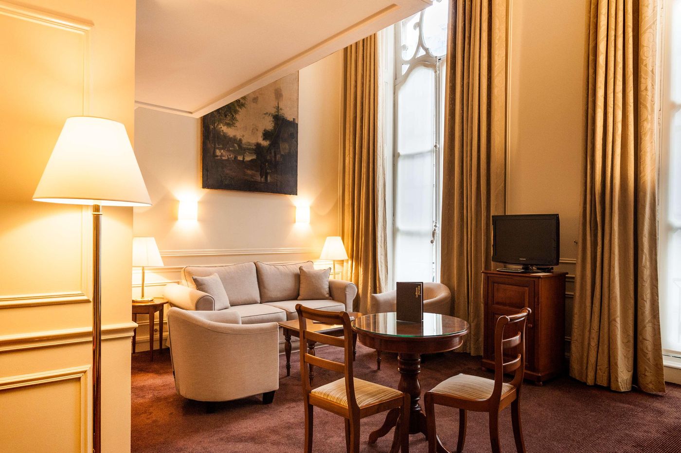 Saint-James-Albany-Paris-Hotel-Spa-Room-40
