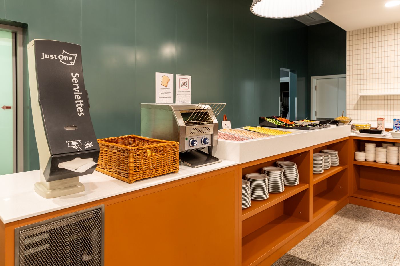 Olympik-Tristar-Restaurant-19