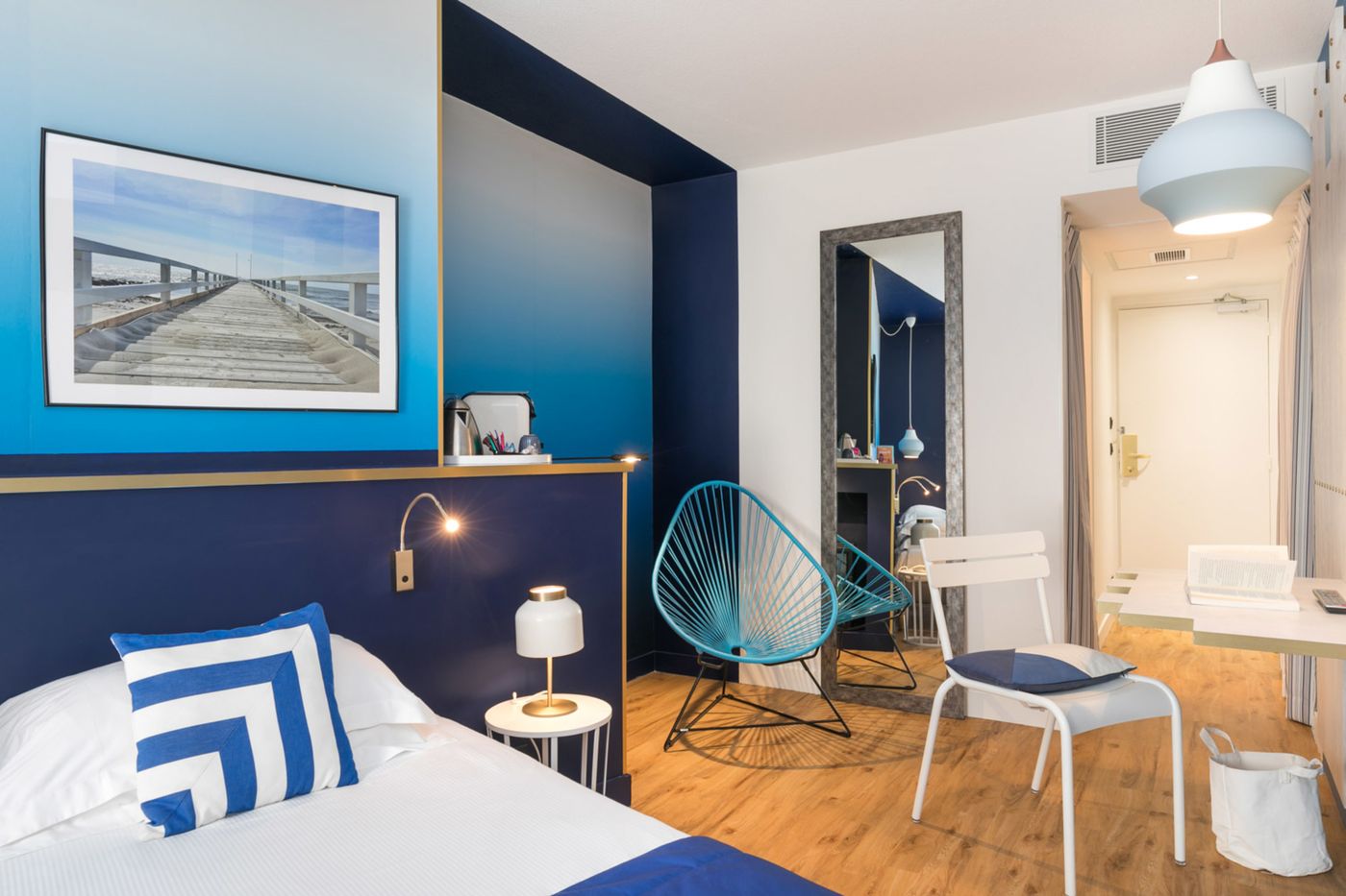 The-Deck-Hotel-by-HappyCulture-Room-15