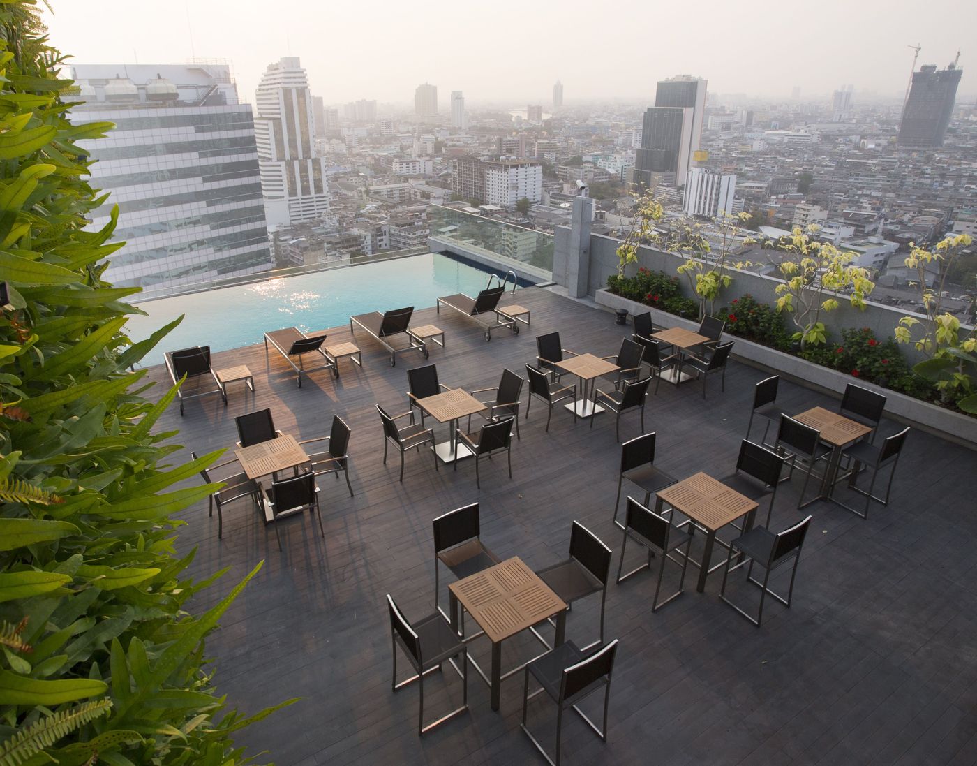 Amara-Bangkok-Pool-48