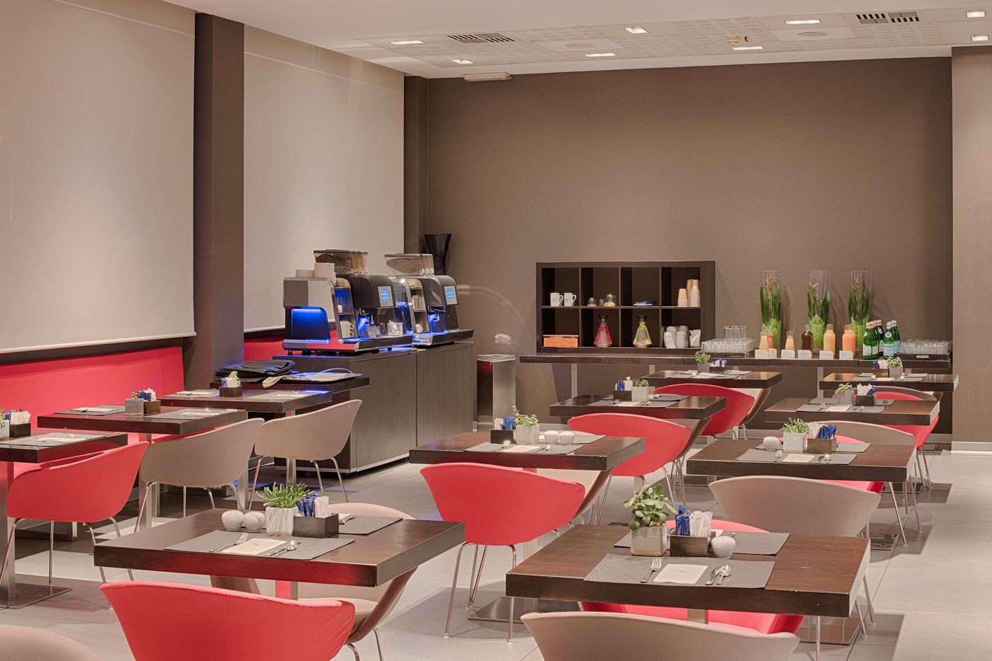Ac-Hotel-By-Marriott-Milan-Sesto-Restaurant-3