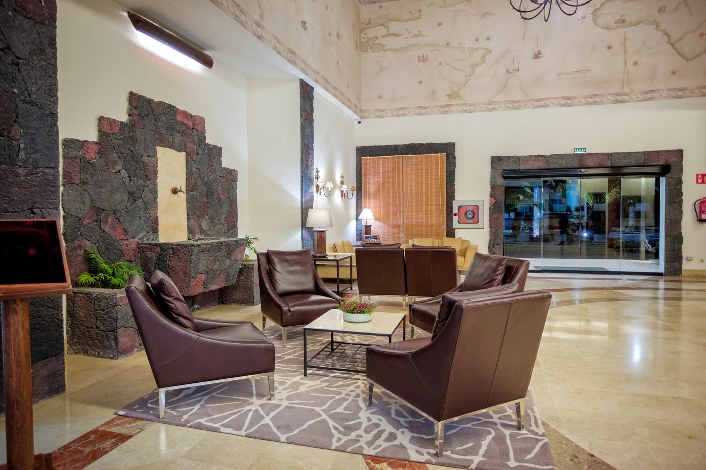 Vitalclass-Lanzarote-SPA---Wellness-Resort-Lobby-65