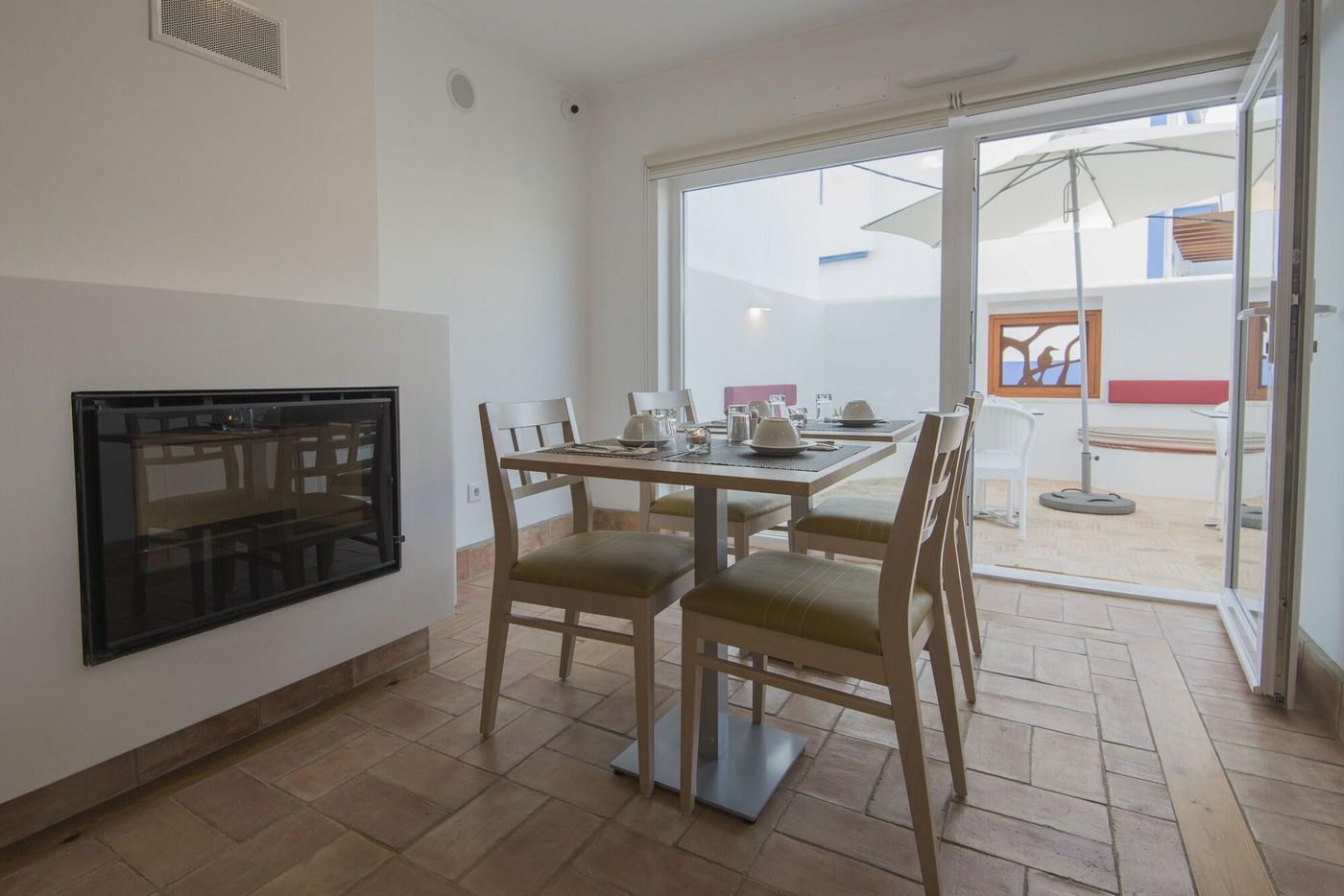 Guarda Rios-Portugal-ODEMIRA-Lobby-7