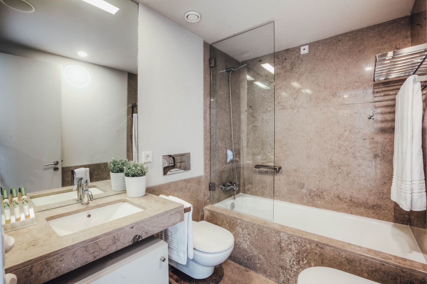 The-Editory-By-The-Sea-Troia-Hotel-Room-39