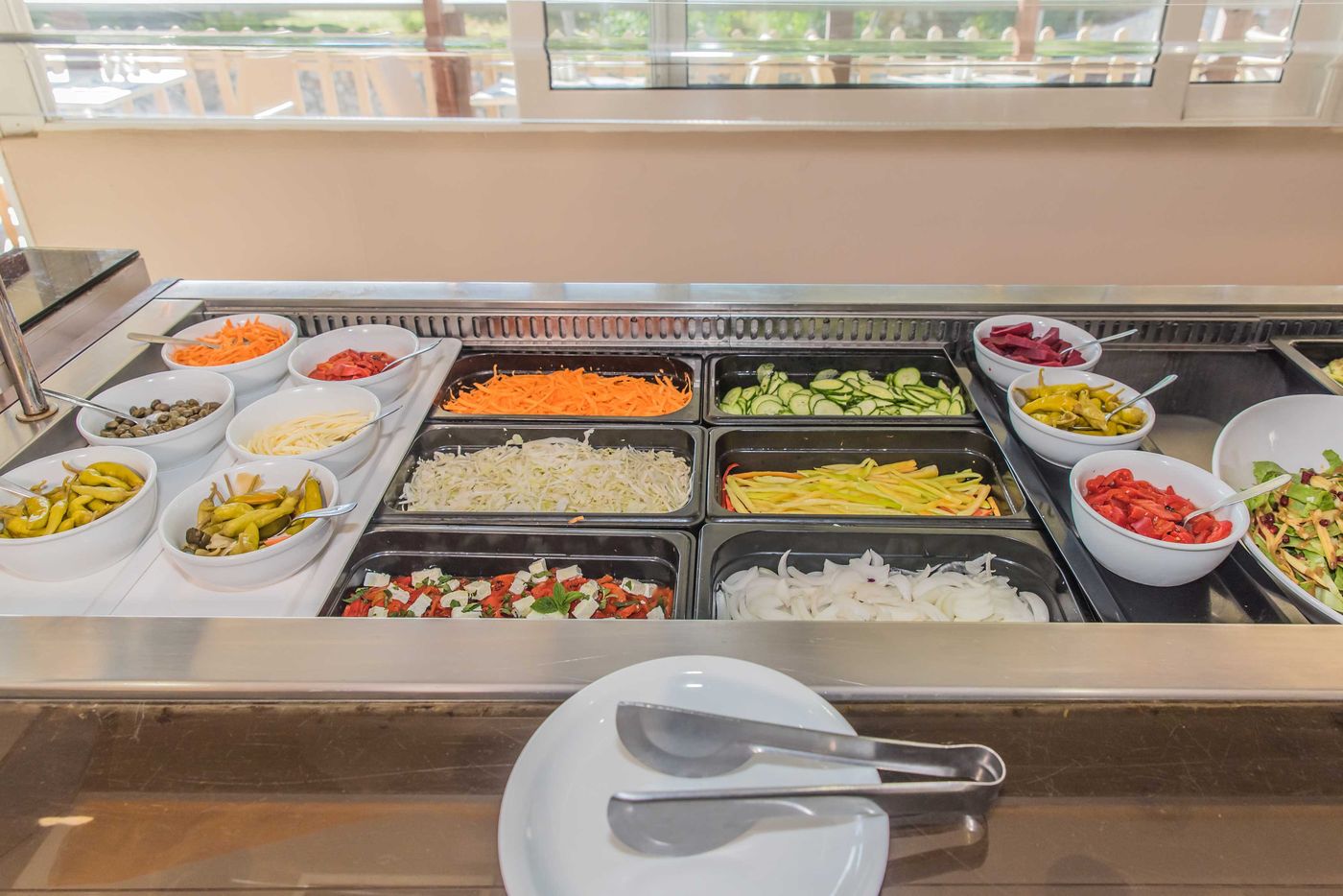 Planos-Beach-Aparthotel-Restaurant-26