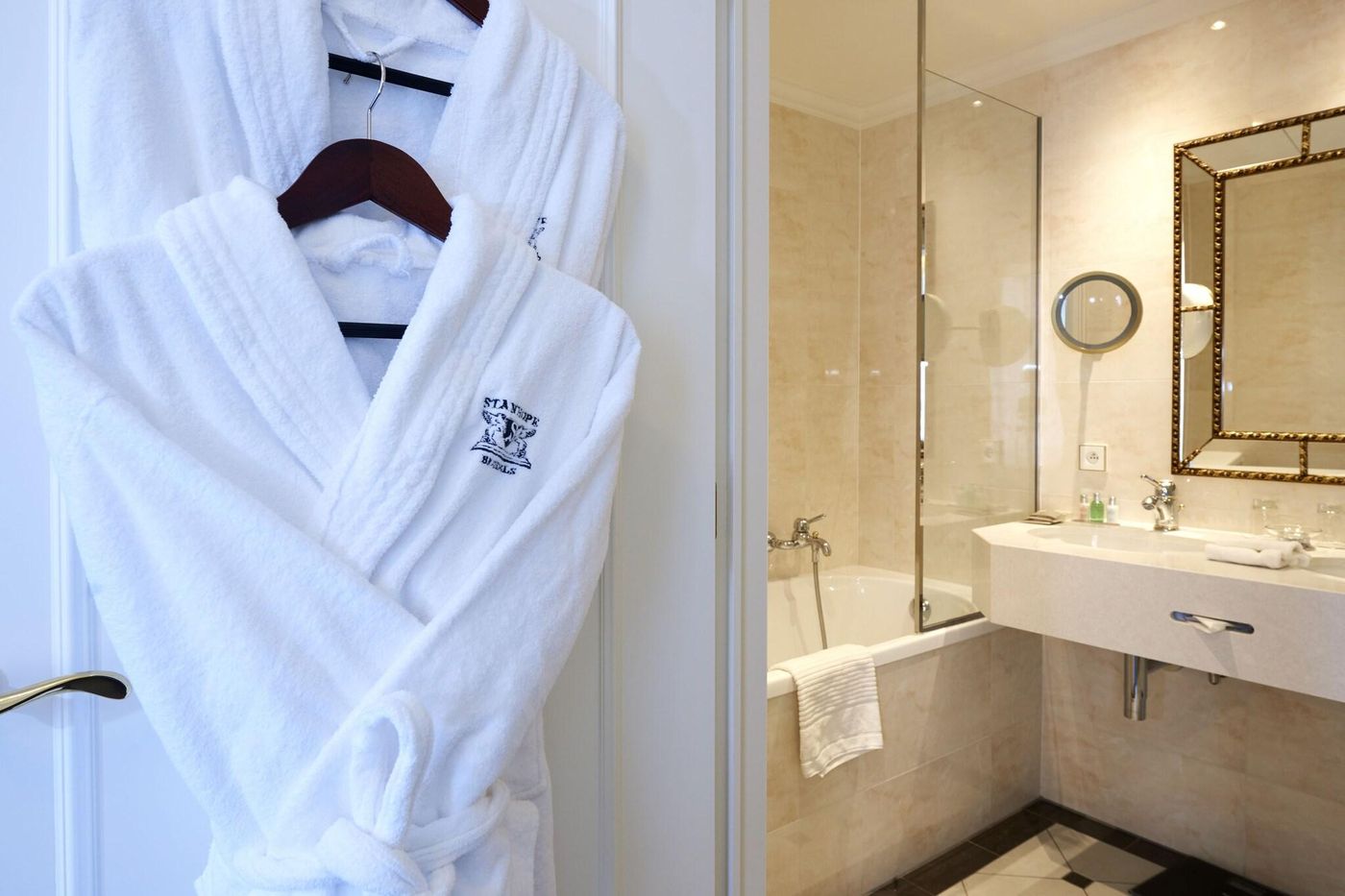 Stanhope-Hotel-Brussels-by-Thon-Hotels-Room-40