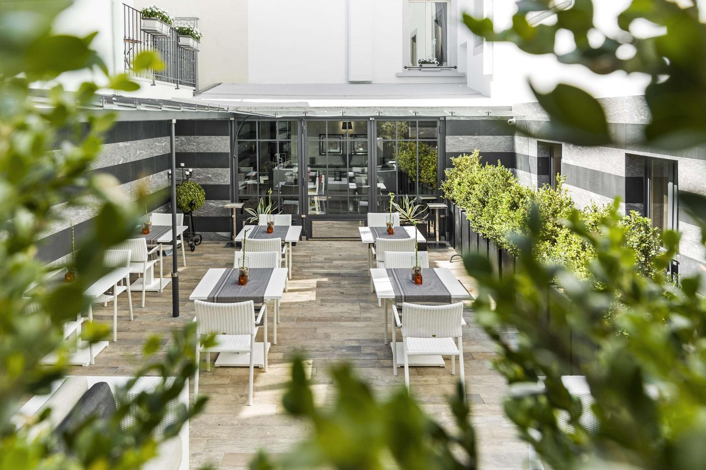 Lhp-River-Boutique-Hotel---Spa-Restaurant-11