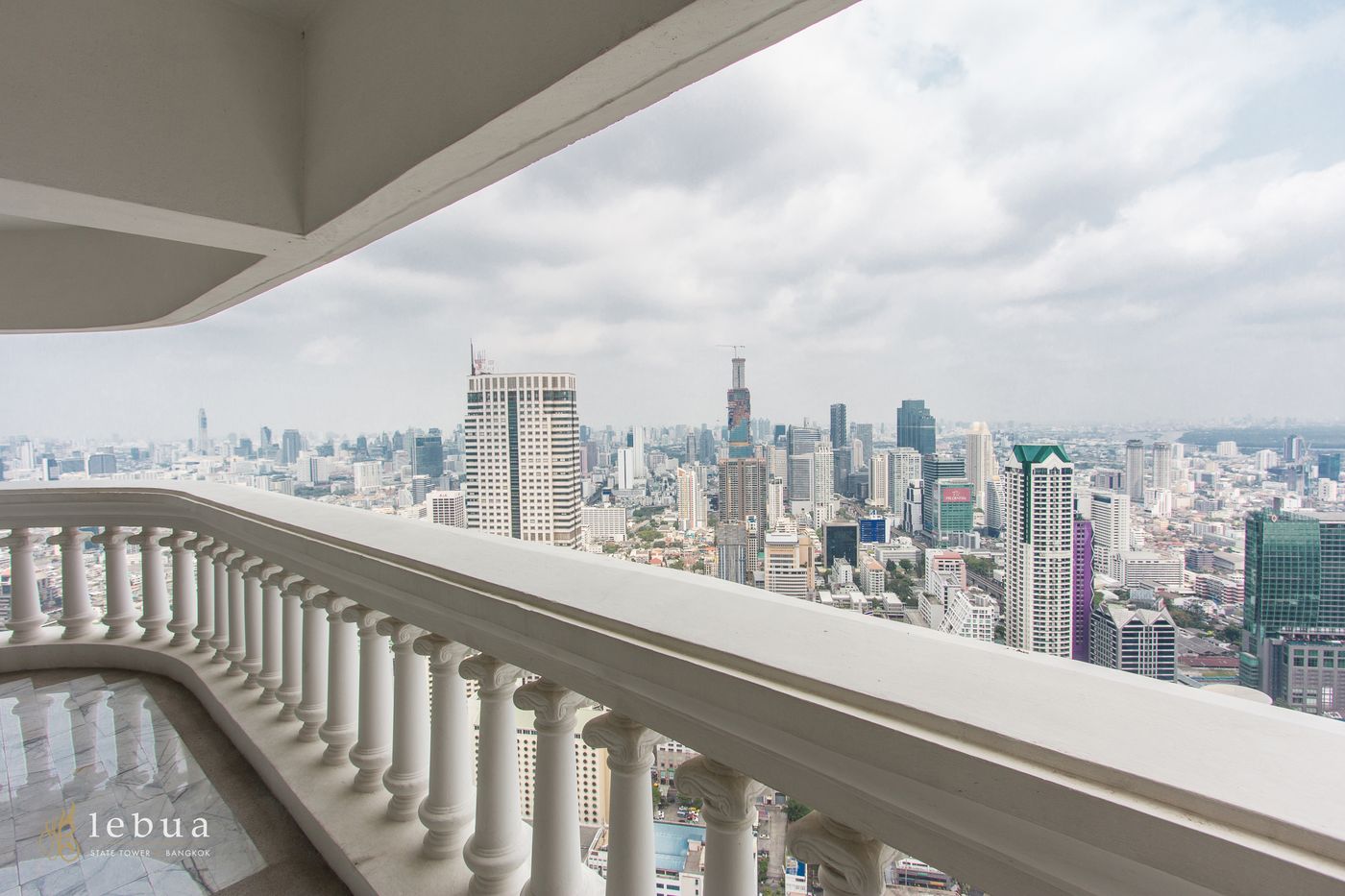 Lebua-at-State-Tower-Room-25