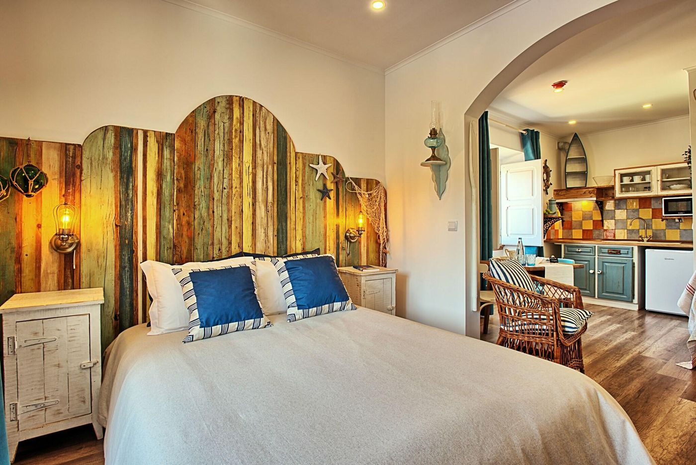 Ninho-Saloio-Room-18