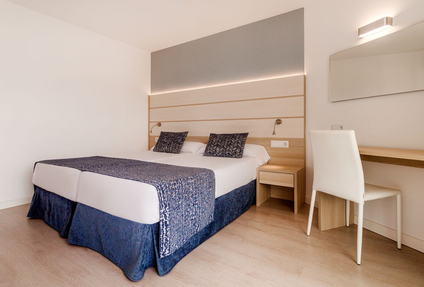 Tomir Portals Suites (Ola Aparthotel Tomir)