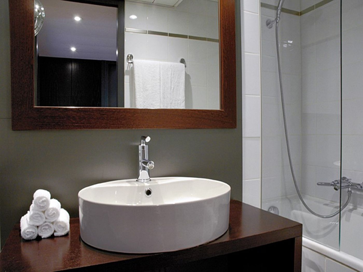 Auteuil-Manotel-General-view-39