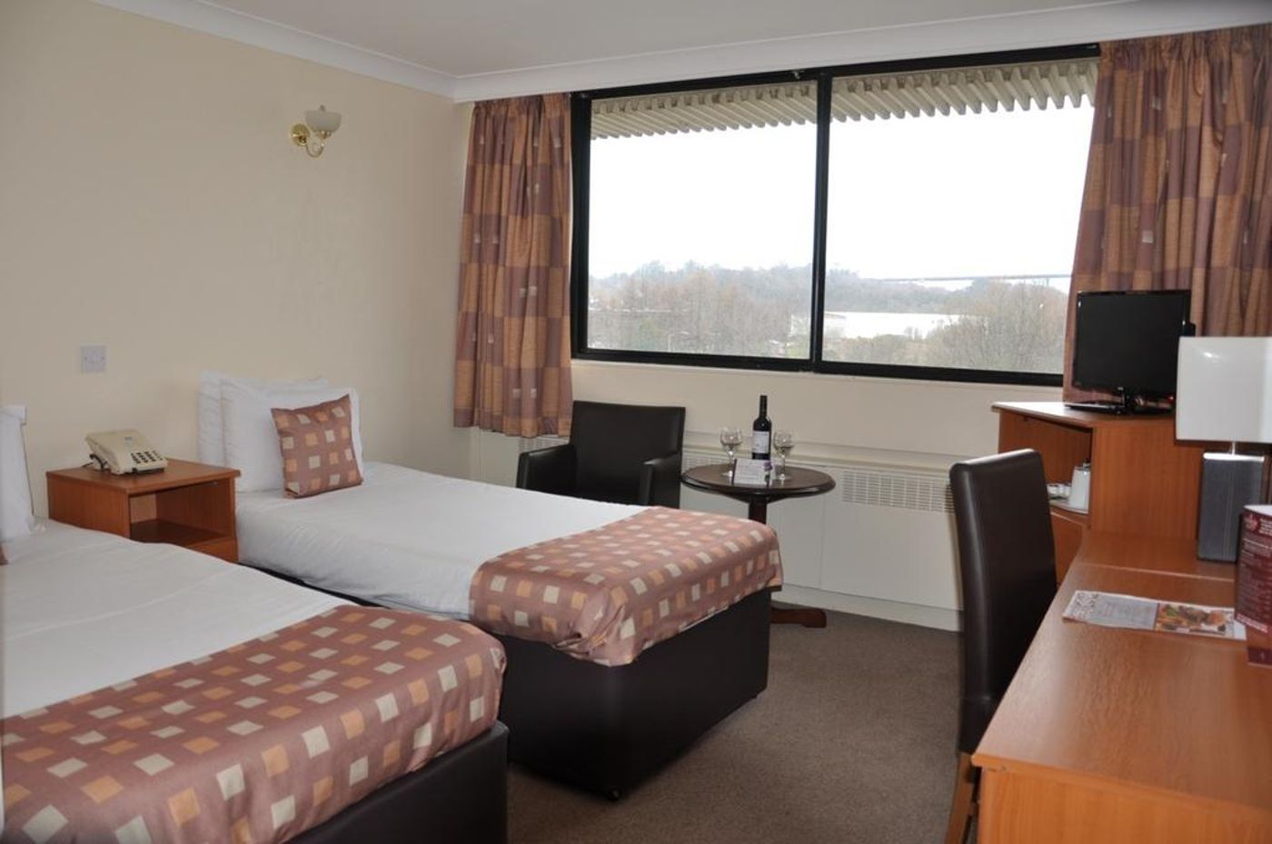 Glasgow River Hotel-United Kingdom-ERSKINE-Room-3