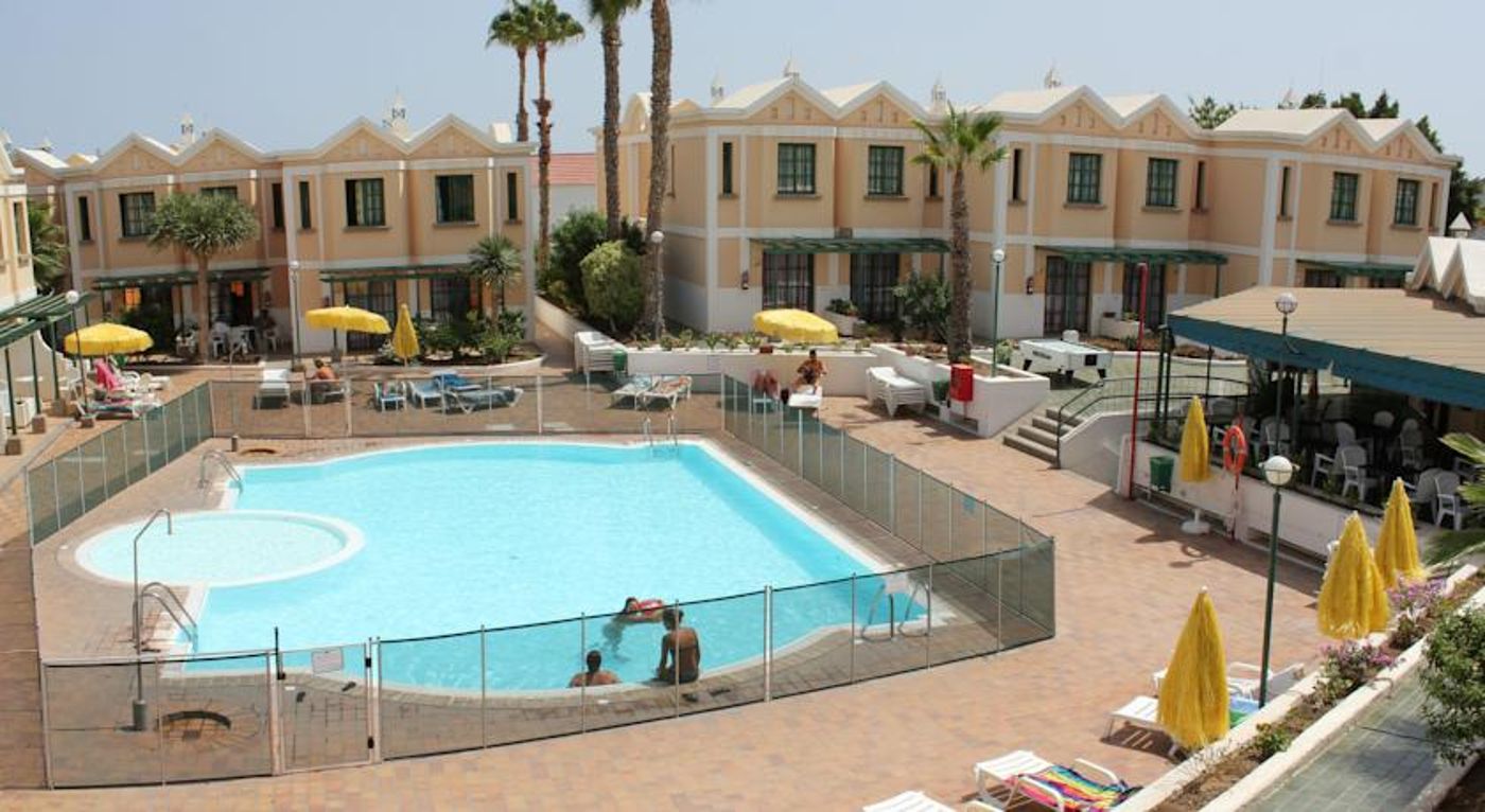 Servatur Suns Garden Apartments